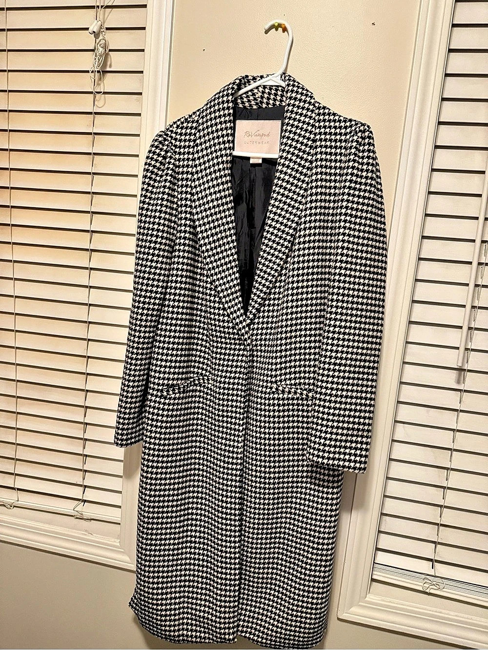 Robin Rose Houndstooth Coat in Black & White Size Medium